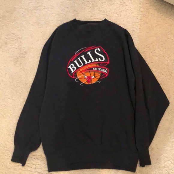 Vintage Bulls sweater - Picture 2 of 4